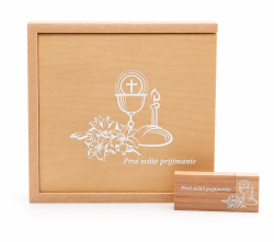 Sada USB "Prv� sv�t� prij�manie" kalich sa �aliami, hranol a ve�k� box