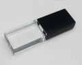 Sada: USB KRYSTAL ierny sklo/kov + biela krabika FOTOALBUM s magnetom