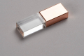 Sada: USB KRYSTAL bronzov sklo/kov + biela krabika FOTOALBUM s magnetom
