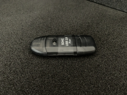 Univerzlna taka pamovch kariet SDHC, USB 2.0